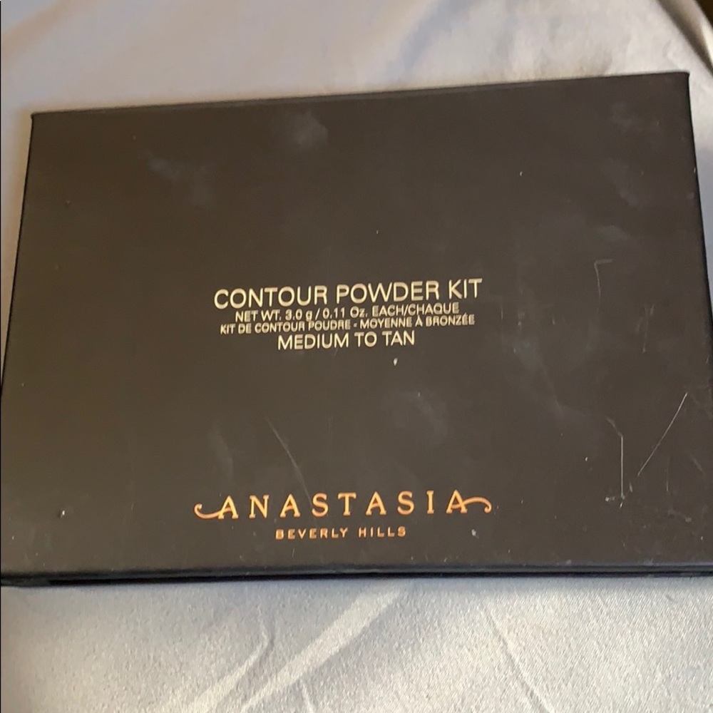 Anastasia contour powder kit.